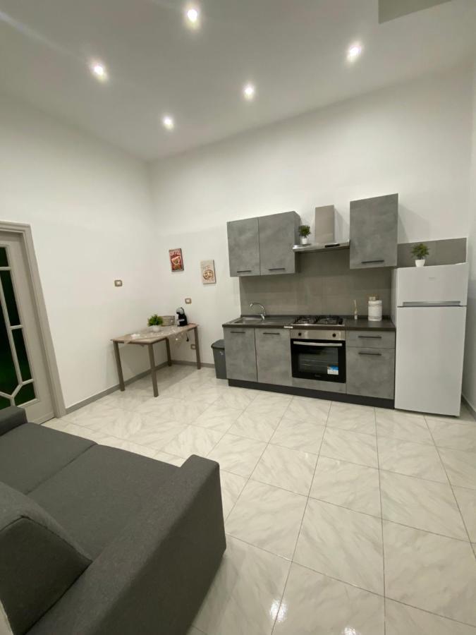 Home La Piazzetta เนเปิลส์ ภายนอก รูปภาพ